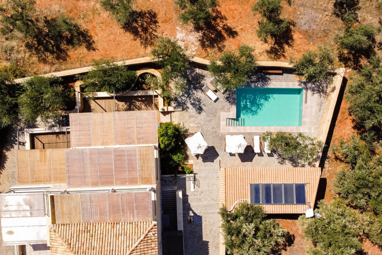 Lithos Guesthouse Kardamili ภายนอก รูปภาพ