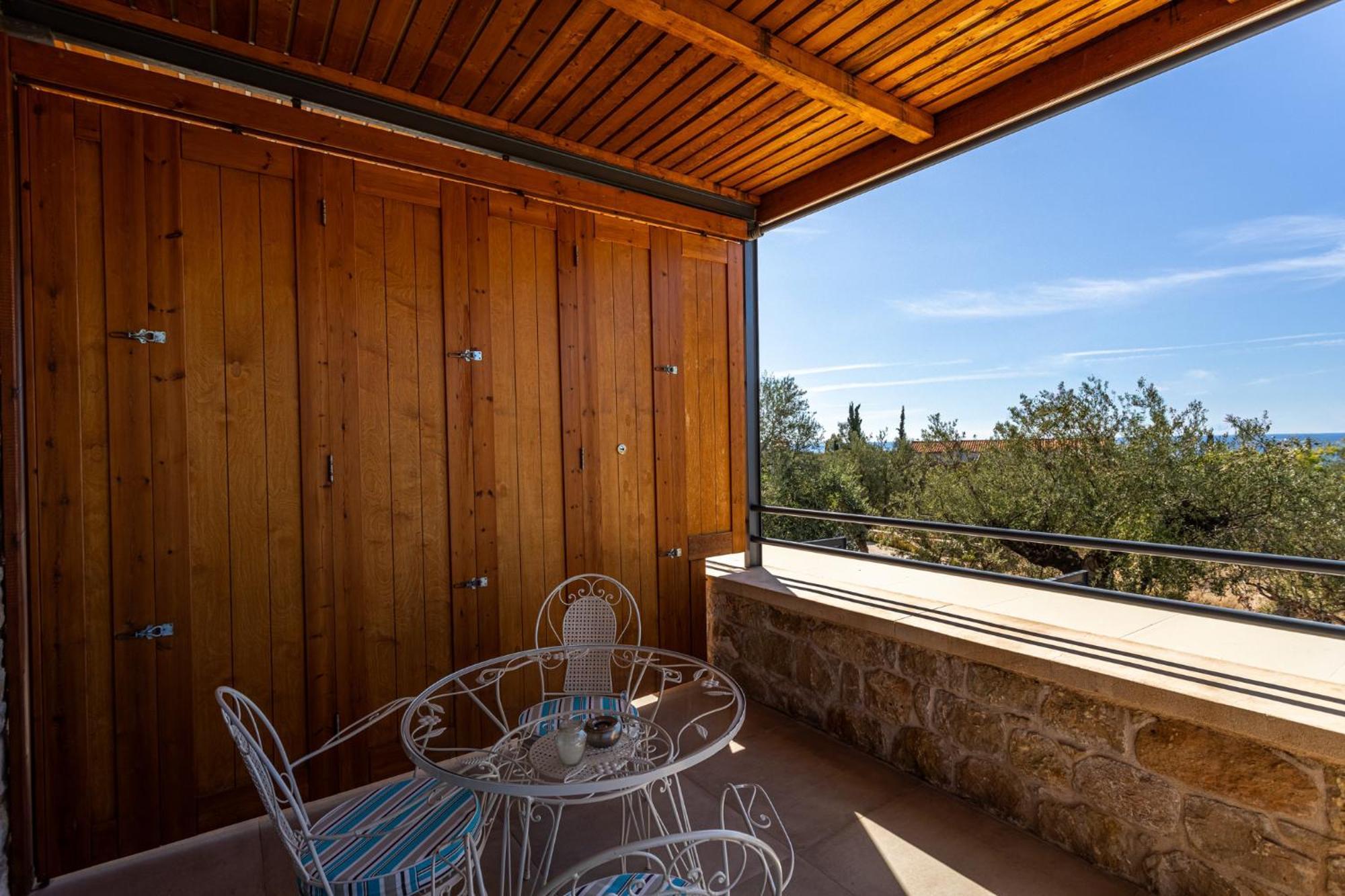Lithos Guesthouse Kardamili ภายนอก รูปภาพ