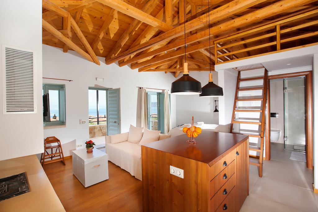 Lithos Guesthouse Kardamili ภายนอก รูปภาพ