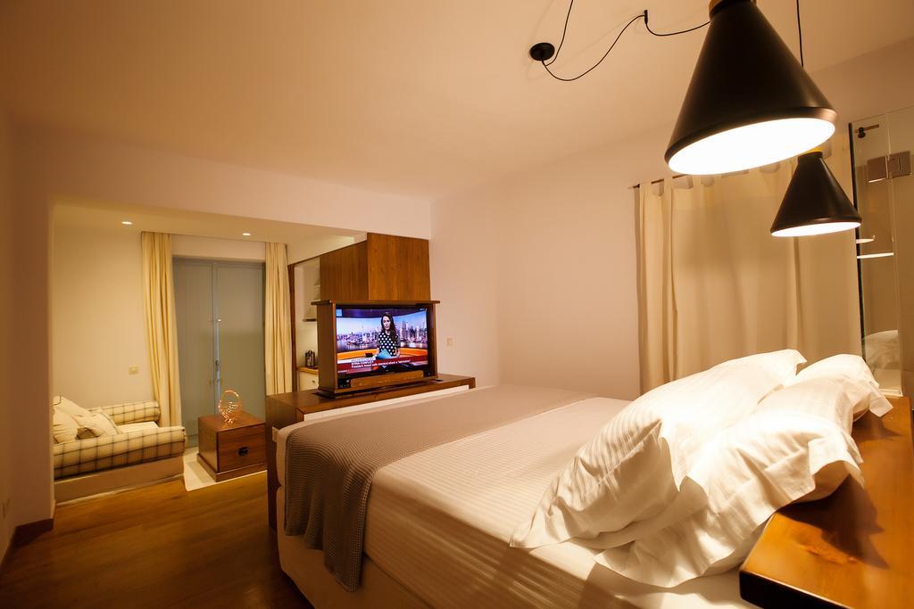 Lithos Guesthouse Kardamili ภายนอก รูปภาพ