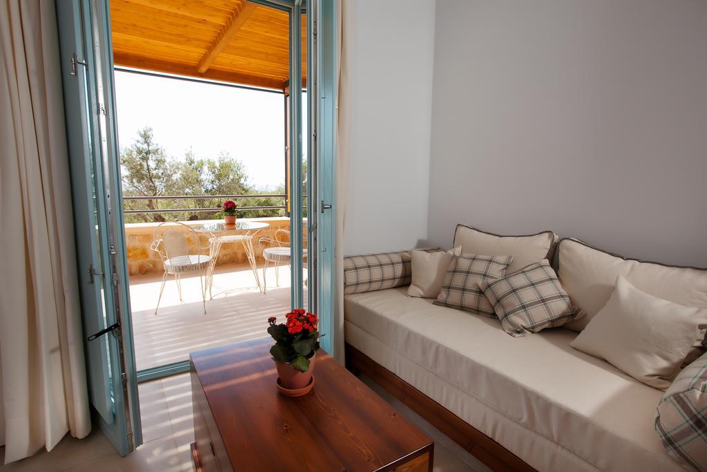 Lithos Guesthouse Kardamili ภายนอก รูปภาพ