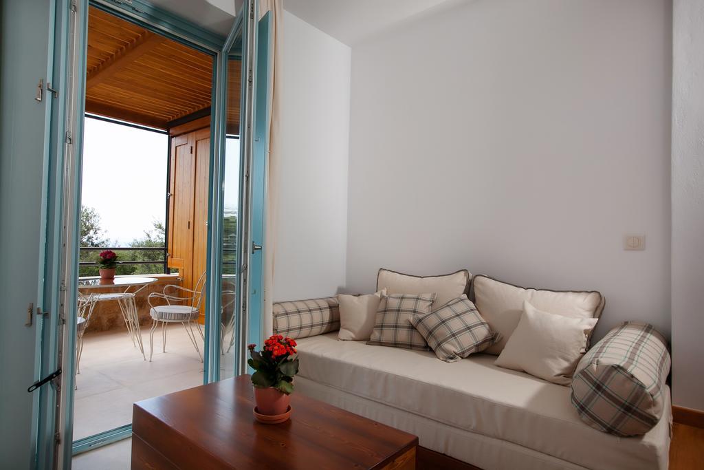 Lithos Guesthouse Kardamili ภายนอก รูปภาพ