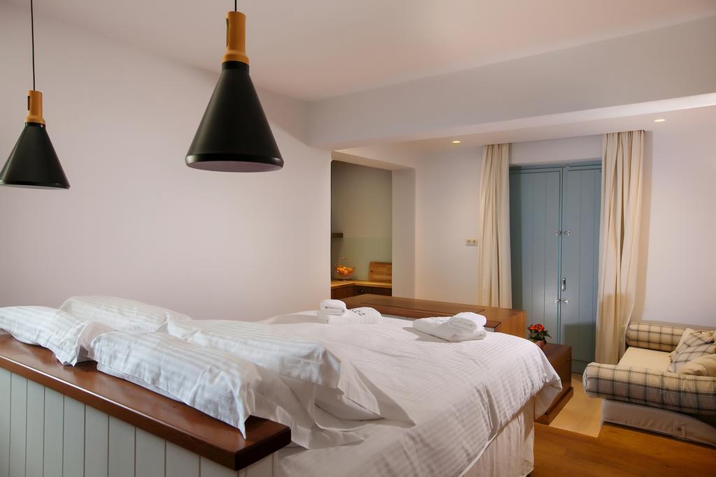 Lithos Guesthouse Kardamili ภายนอก รูปภาพ