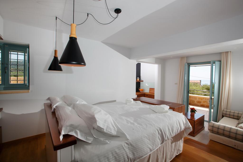 Lithos Guesthouse Kardamili ภายนอก รูปภาพ